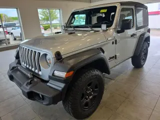 Jeep Wrangler 2023 4x4 Sport 2 puertas SUV