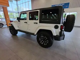 Jeep Wrangler Unlimited 2017 4x4 Sahara 4 puertas SUV