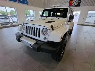Jeep Wrangler Unlimited 2017 4x4 Sahara 4 puertas SUV