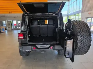 Jeep Wrangler Unlimited 2022 4x4 Sport 4 puertas SUV