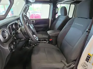 Jeep Wrangler 2023 4x4 Sahara 4 puertas SUV
