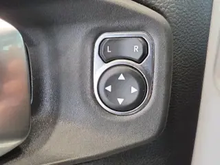 Jeep Wrangler 2023 4x4 Sahara 4 puertas SUV