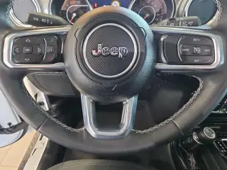 Jeep Wrangler 2023 4x4 Sahara 4 puertas SUV