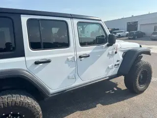 Jeep Wrangler Unlimited 2018 4x4 Rubicon 4 puertas SUV (liberación a mitad de año)