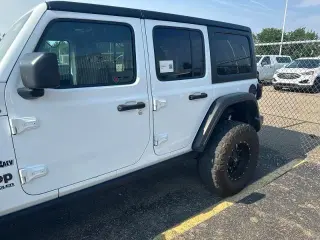 Jeep Wrangler Unlimited 2018 4x4 Rubicon 4 puertas SUV (liberación a mitad de año)