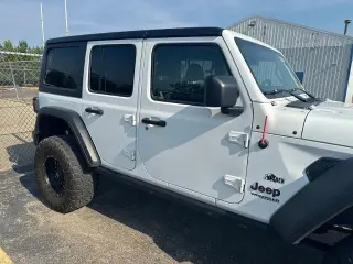 Jeep Wrangler Unlimited 2018 4x4 Rubicon 4 puertas SUV (liberación a mitad de año)