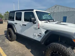 Jeep Wrangler Unlimited 2018 4x4 Rubicon 4 puertas SUV (liberación a mitad de año)