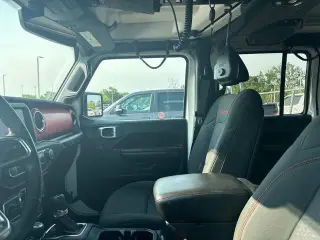 Jeep Wrangler Unlimited 2018 4x4 Rubicon 4 puertas SUV (liberación a mitad de año)