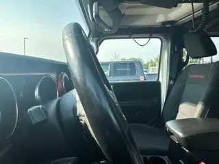 Jeep Wrangler Unlimited 2018 4x4 Rubicon 4 puertas SUV (liberación a mitad de año)