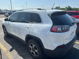 Jeep Cherokee 2021 4x4 Latitude Lux 4 puertas SUV