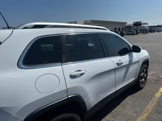 Jeep Cherokee 2021 4x4 Latitude Lux 4 puertas SUV