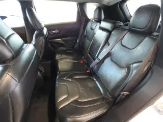 Jeep Cherokee 2021 4x4 Latitude Lux 4 puertas SUV