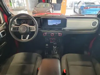 Jeep Wrangler 2024 4x4 Sahara 4 puertas SUV