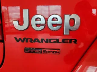 Jeep Wrangler 2024 4x4 Sahara 4 puertas SUV