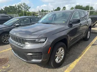 Jeep Grand Cherokee 2023 4x4 Laredo 4 puertas SUV