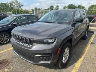 Jeep Grand Cherokee 2023 4x4 Laredo 4 puertas SUV