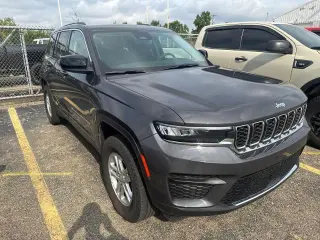 Jeep Grand Cherokee 2023 4x4 Laredo 4 puertas SUV