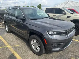 Jeep Grand Cherokee 2023 4x4 Laredo 4 puertas SUV