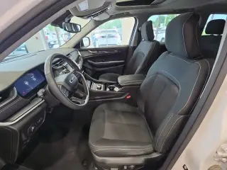 Jeep Grand Cherokee 2023 4x4 Laredo 4 puertas SUV