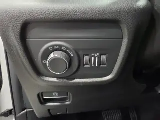 Jeep Grand Cherokee 2023 4x4 Laredo 4 puertas SUV