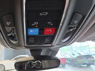 Jeep Grand Cherokee 2023 4x4 Laredo 4 puertas SUV