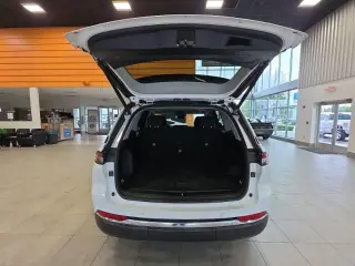 Jeep Grand Cherokee 2023 4x4 Laredo 4 puertas SUV