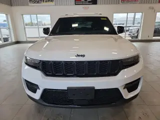 Jeep Grand Cherokee 2023 4x4 Laredo X 4 puertas SUV