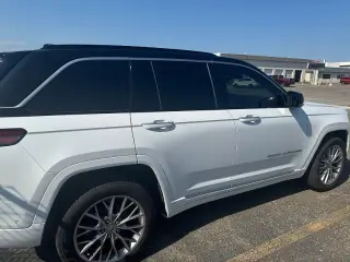 Jeep Grand Cherokee 2024 4x4 Summit 4 puertas SUV