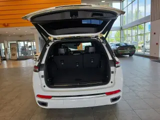 Jeep Grand Cherokee 2024 4x4 Summit 4 puertas SUV