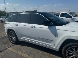 Jeep Grand Cherokee 2024 4x4 Summit 4 puertas SUV
