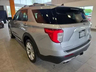 Ford Explorer 2023 AWD Platinum 4 puertas SUV