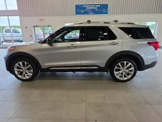 Ford Explorer 2023 AWD Platinum 4 puertas SUV