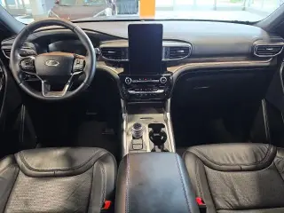 Ford Explorer 2023 AWD Platinum 4 puertas SUV