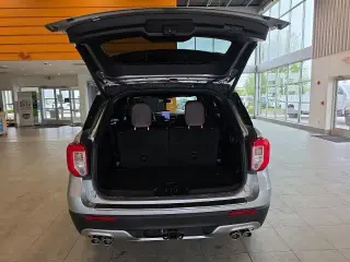 Ford Explorer 2023 AWD Platinum 4 puertas SUV