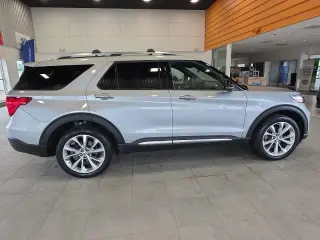 Ford Explorer 2023 AWD Platinum 4 puertas SUV