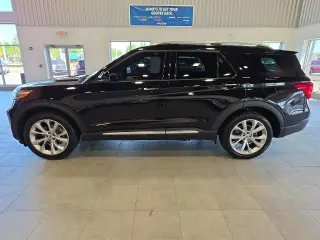 Ford Explorer 2023 AWD Platinum 4 puertas SUV