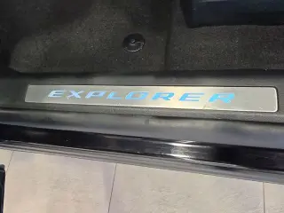 Ford Explorer 2023 AWD Platinum 4 puertas SUV