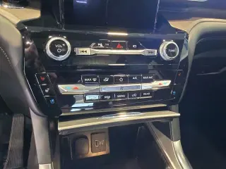 Ford Explorer 2023 AWD Platinum 4 puertas SUV