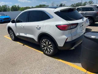 Ford Escape 2020 AWD Titanium 4 puertas SUV