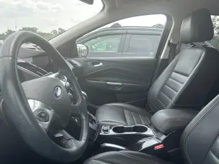 Ford Escape 2016 AWD Titanium 4 puertas SUV