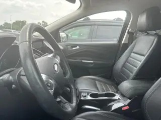 Ford Escape 2016 AWD Titanium 4 puertas SUV