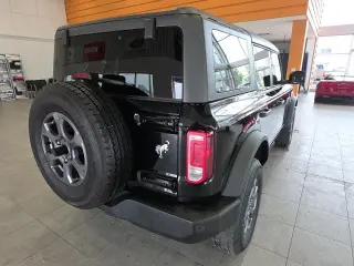 Ford Bronco 2023 4x4 Big Bend 4 puertas SUV