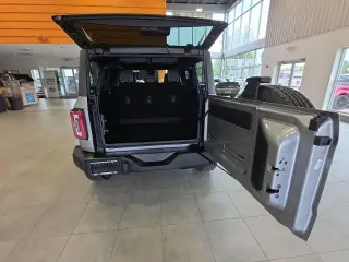 Ford Bronco 2024 4x4 Outer Banks 4 puertas SUV