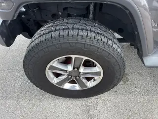 Jeep Wrangler Unlimited 2019 4x4 Sahara 4 puertas SUV