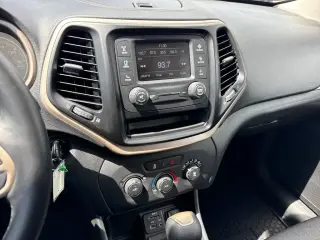Jeep Cherokee 2017 Sport 4 puertas SUV