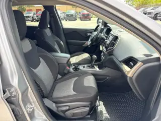 Jeep Cherokee 2017 Sport 4 puertas SUV