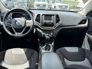 Jeep Cherokee 2017 Sport 4 puertas SUV