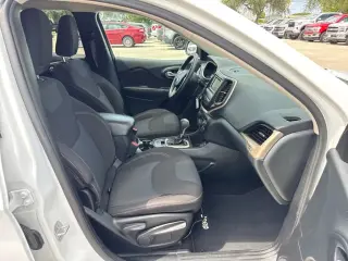 Jeep Cherokee 2016 Latitude 4 puertas SUV
