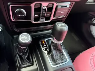 Jeep Wrangler 2026 4x4 Sport 4 puertas SUV