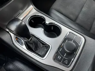 Jeep Grand Cherokee 2020 4x4 Laredo 4 puertas SUV
